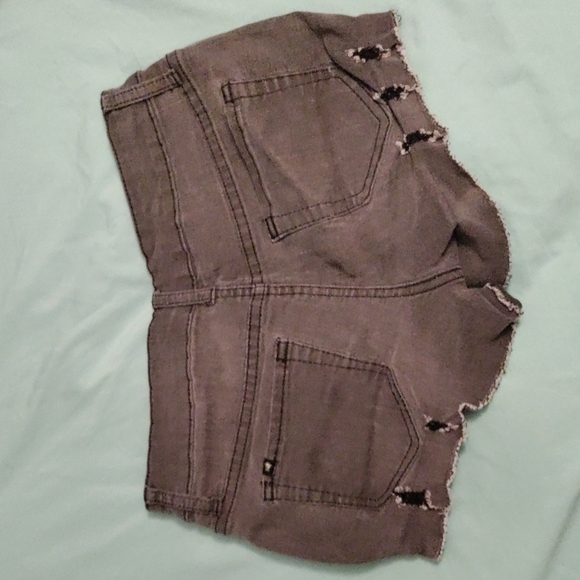 ☠️ SKULL🧿SHORTS🆒SZ.3✌️❤️‍🔥HOT TOPIC🫶LOVESICK🫶🏼👐☮️♾️ - Picture 4 of 6